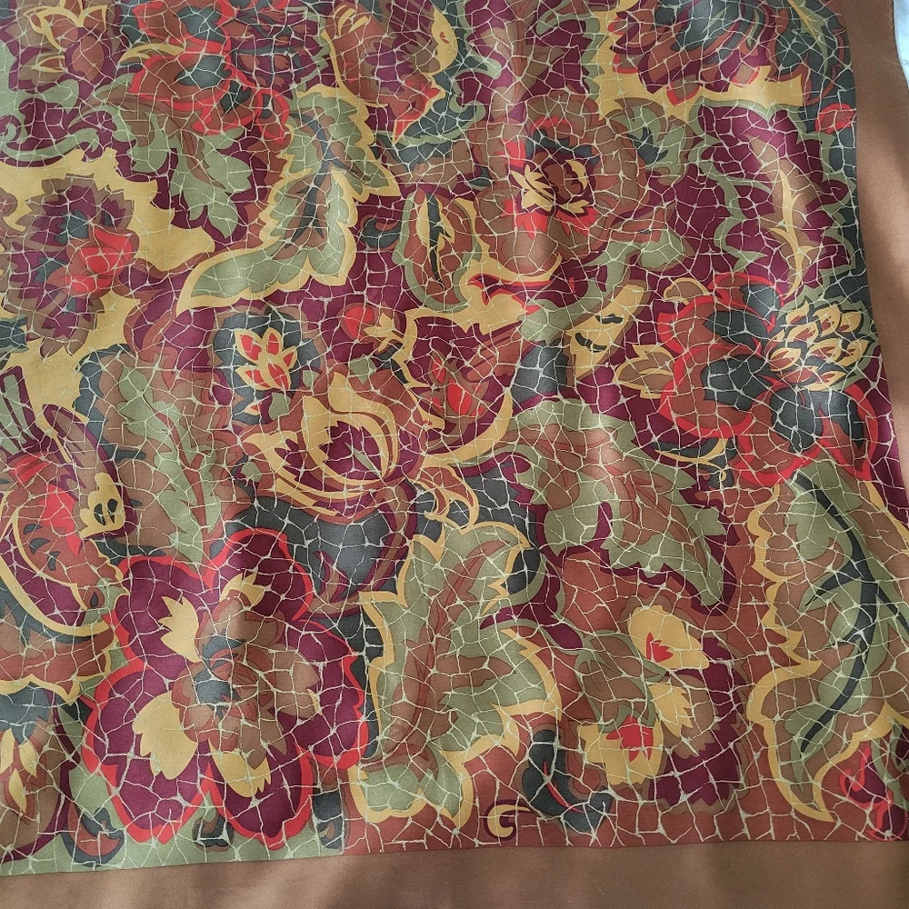 Vintage Jaeger Silk Scarf Made In Italy with Abstract Design.34X34 Inches. - Picture 4 of 15